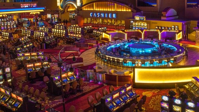 Roulette Royale کیسینو میں پوکر گیمز
